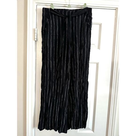 Wilfred ARITZIA Faun Black White Striped Pinstripe Wide-Leg Pants - Sz Medium - Picture 4 of 9